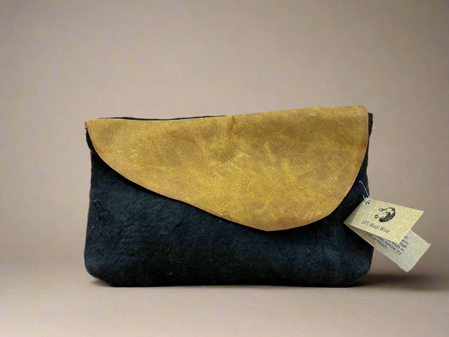 Wool Wise: Clutch Bag