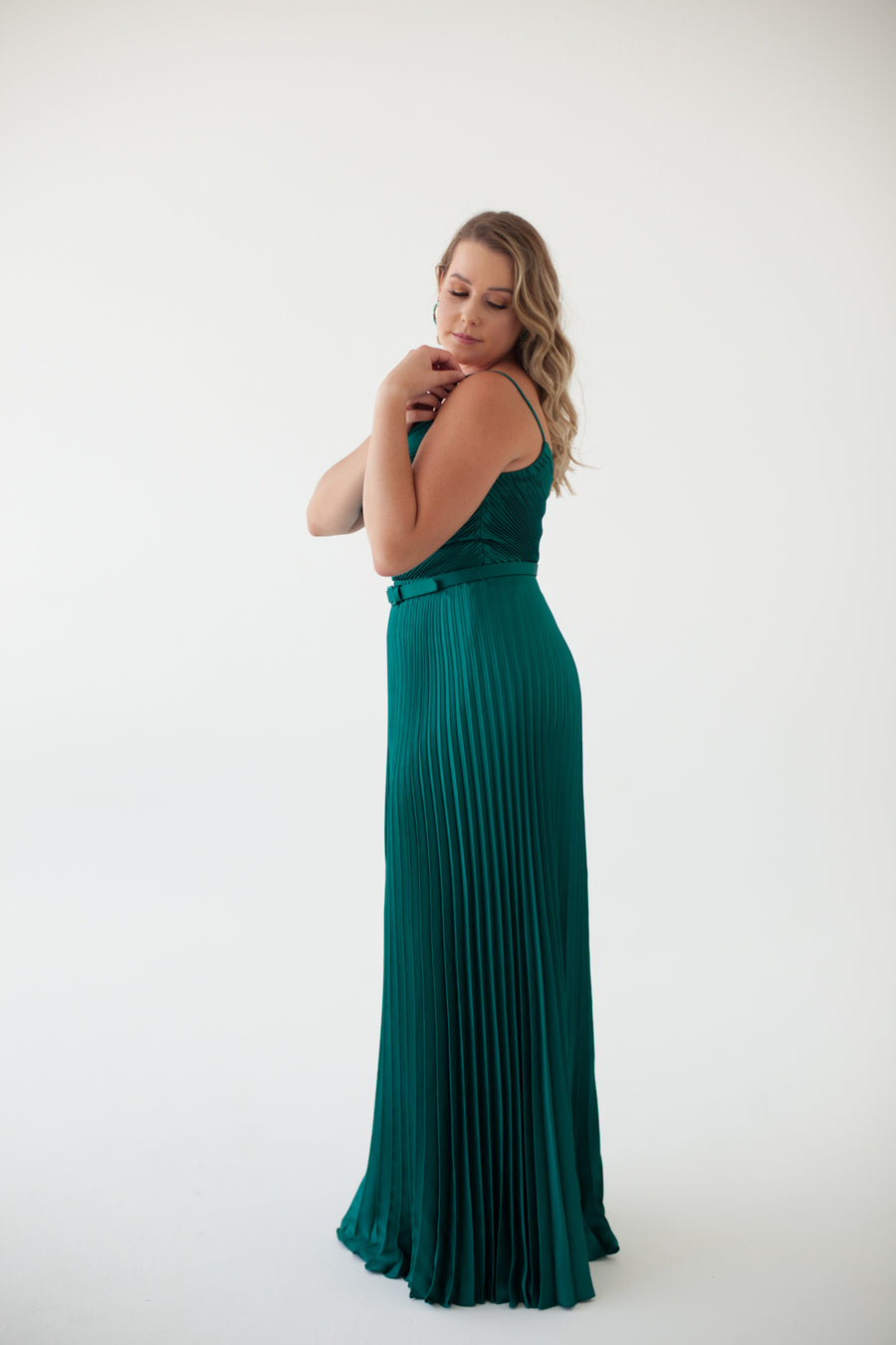 Cfisticated : The Emerald Pleated Dress